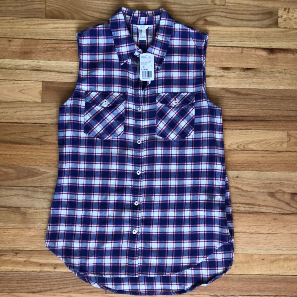 NWT Plaid button down sleeveless flannel M